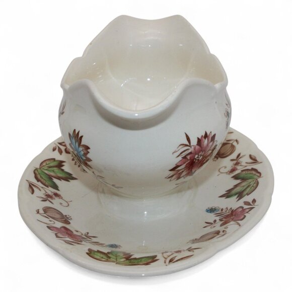 Vintage Windsor Ware Wakefield 9" Ceramic Gravy Boat & Saucer Hand Engraving Flo - Picture 2 of 5